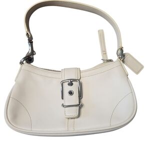 Coach Vintage 2004 Y2K Soho Flap Buckle White Leather Shoulder Bag Purse